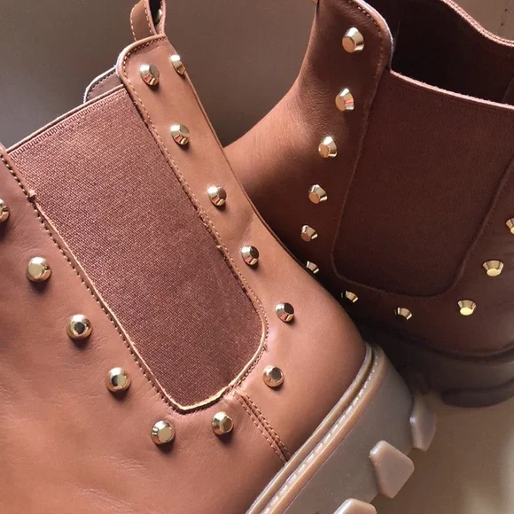 SALE! NEW Michael Kors Ridley booties